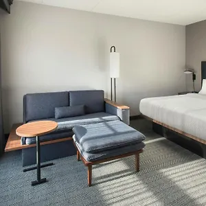 Hotel Courtyard By Marriott